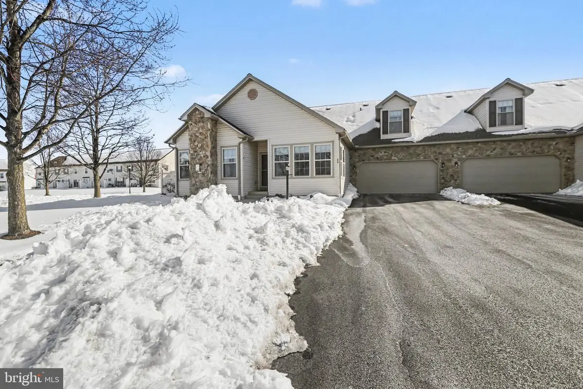 50 S Village Cir, Palmyra, PA 17078 - #1