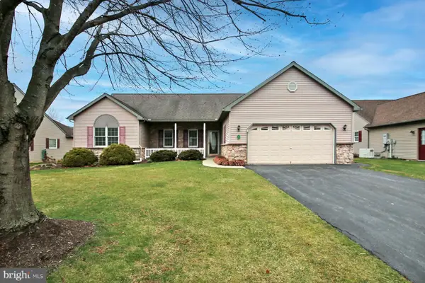 5 Primrose Xing, MYERSTOWN, PA 17067