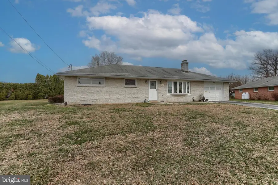 905 Skyline Dr, Lebanon, PA 17046 - #2