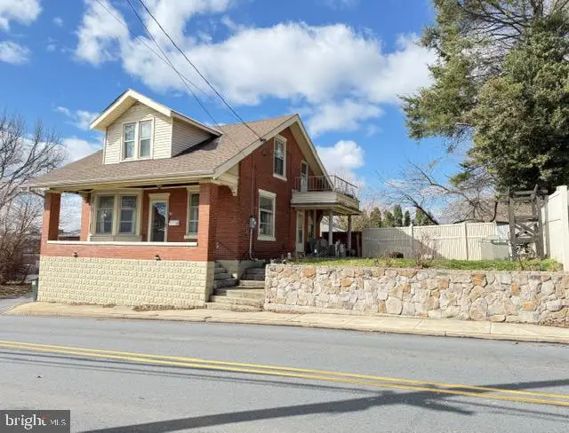 725 N 7th St, Lebanon, PA 17046 - #1