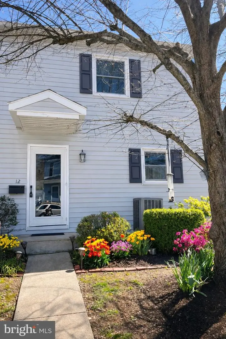 12 E Poplar St, Palmyra, PA 17078 - #1