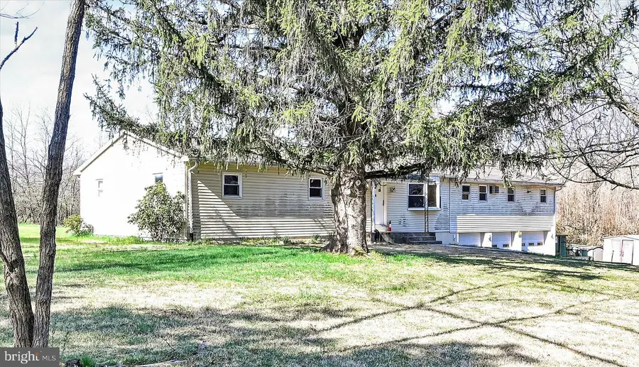 83 Silvertown Rd, Jonestown, PA 17038 - #3