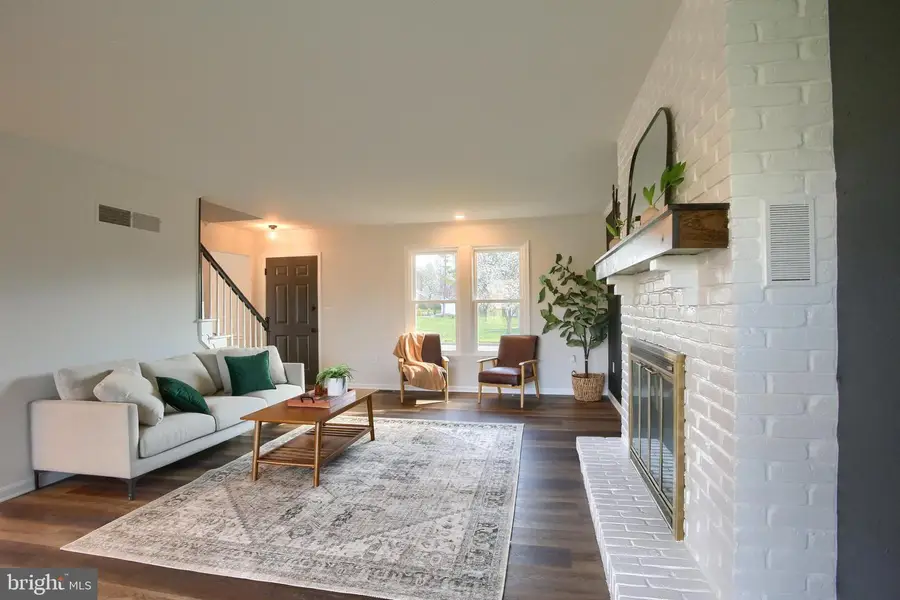 402 Oaklyn Rd, Lebanon, PA 17042 - #3