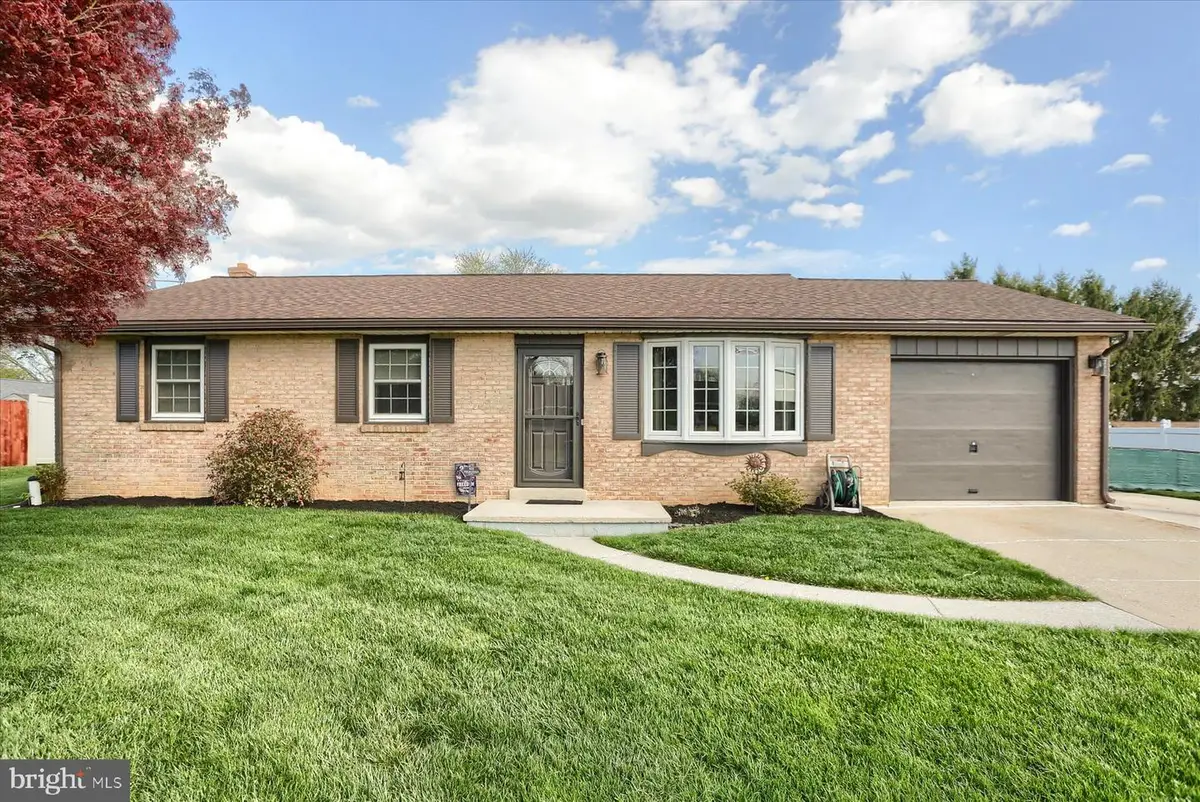 1636 Greenwood Dr, Lebanon, PA 17046 - #1