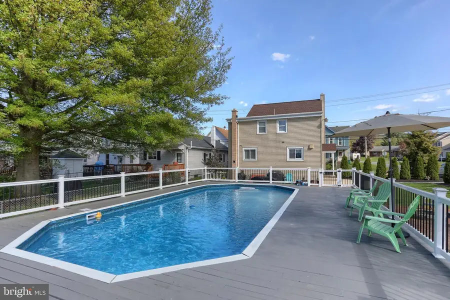 221 W Main St, Newmanstown, PA 17073 - #2