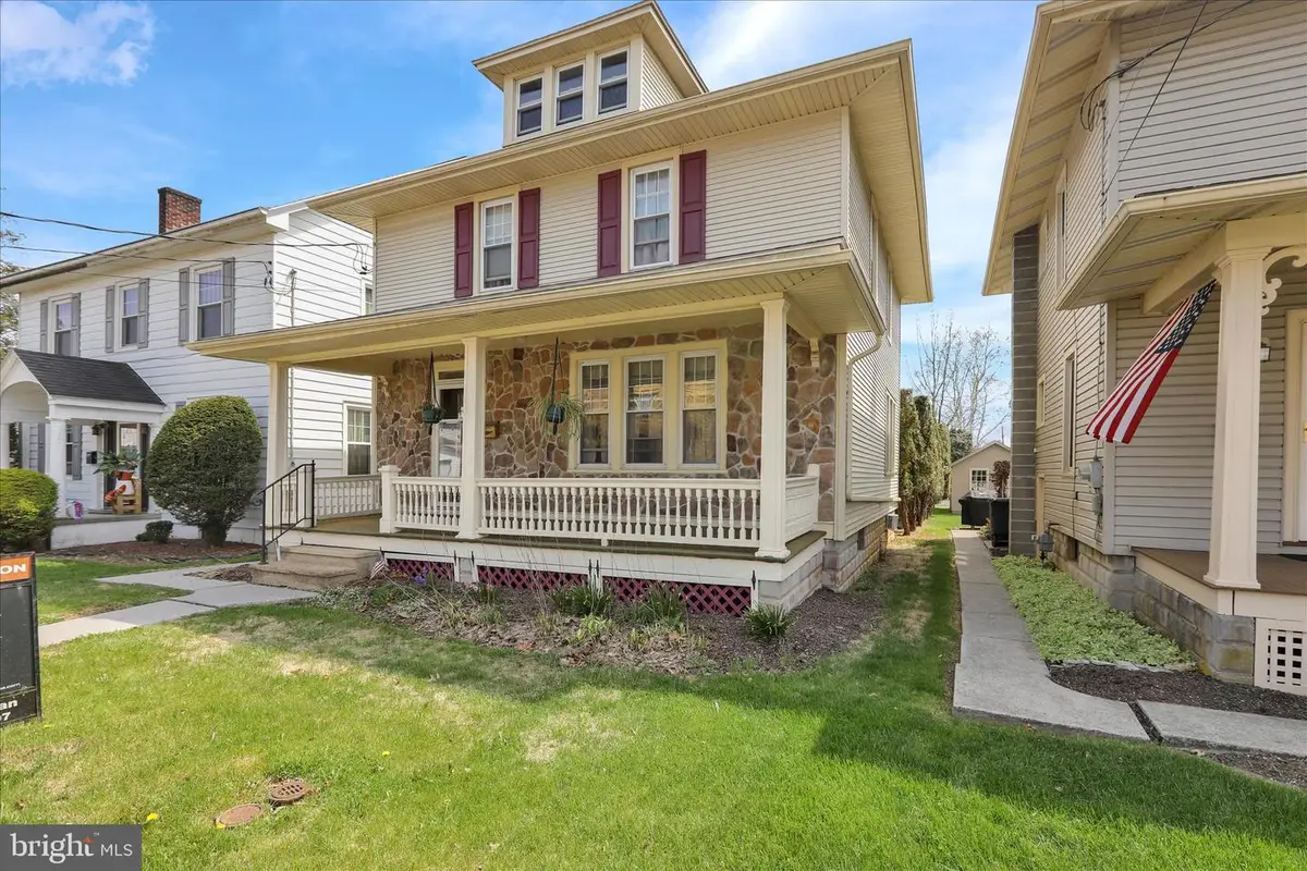 6 W Maple Ave, Myerstown, PA 17067 - #1