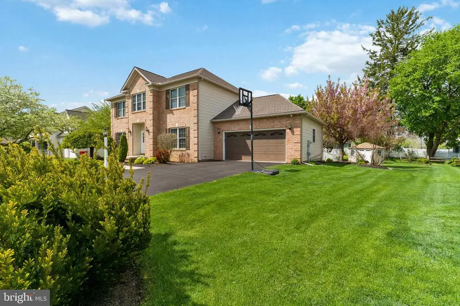 174 Chesterfield Dr, Palmyra, PA 17078 - #3