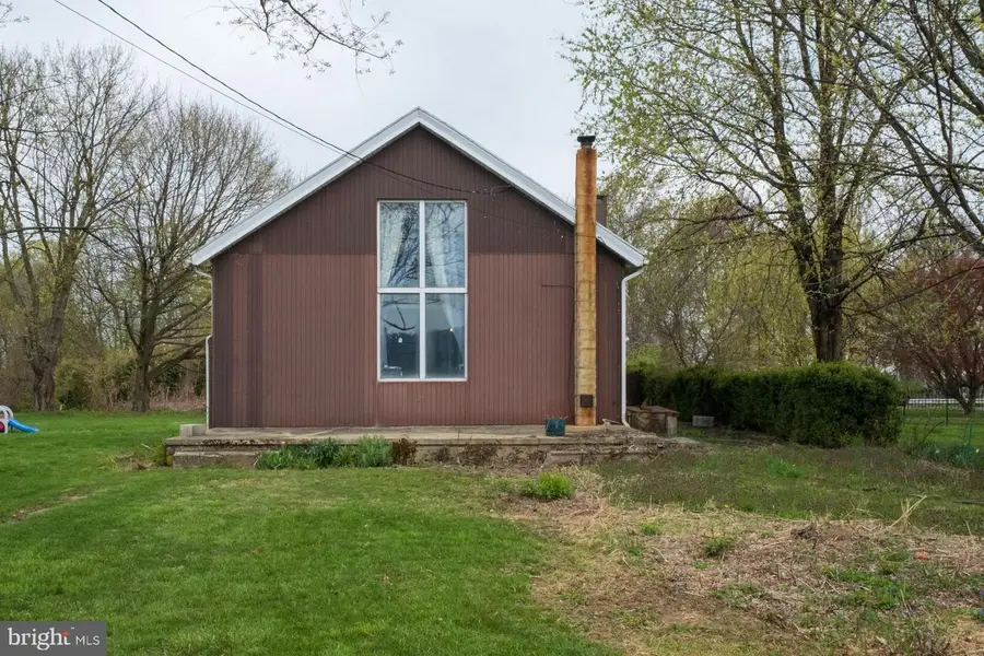 333 E Main St, Newmanstown, PA 17073 - #2