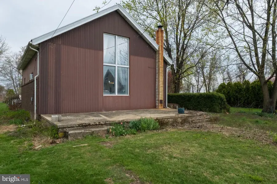 333 E Main St, Newmanstown, PA 17073 - #3