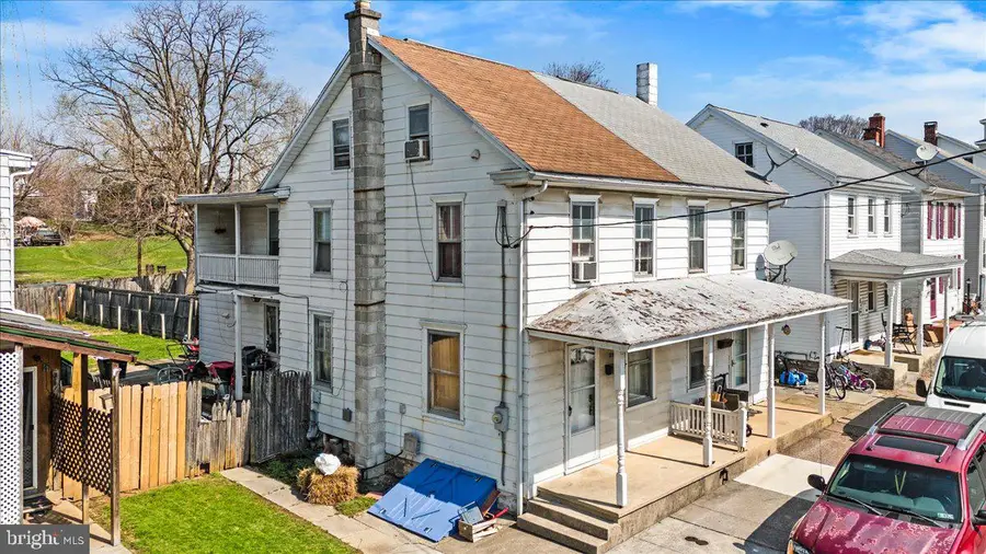 319 W Church St, Annville, PA 17003 - #3