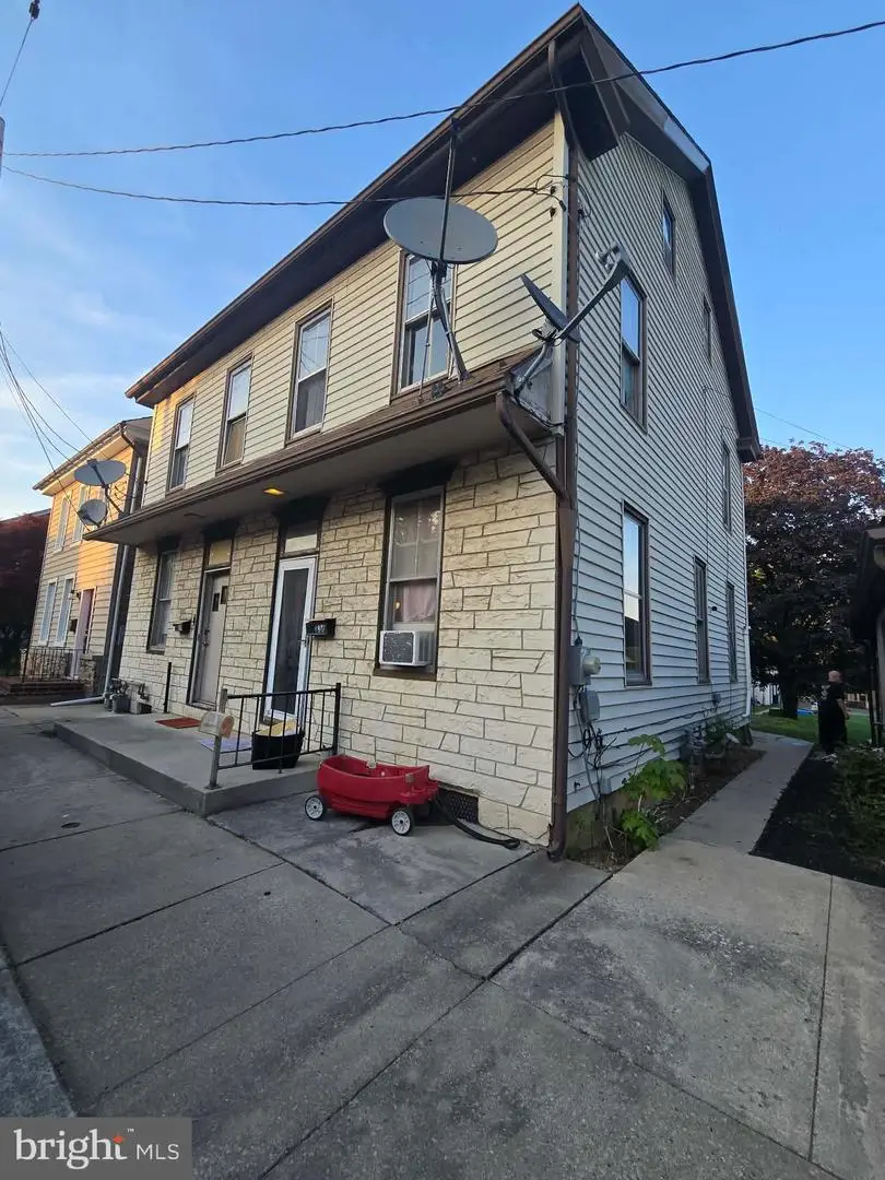 36 N Railroad St, Annville, PA 17003 - #1