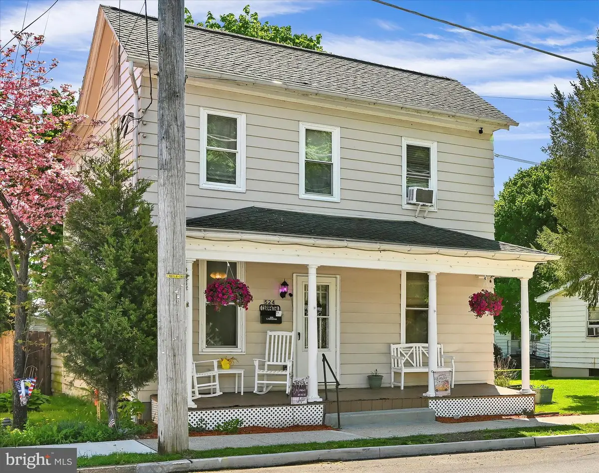 524 S Railroad St, Myerstown, PA 17067 - #1
