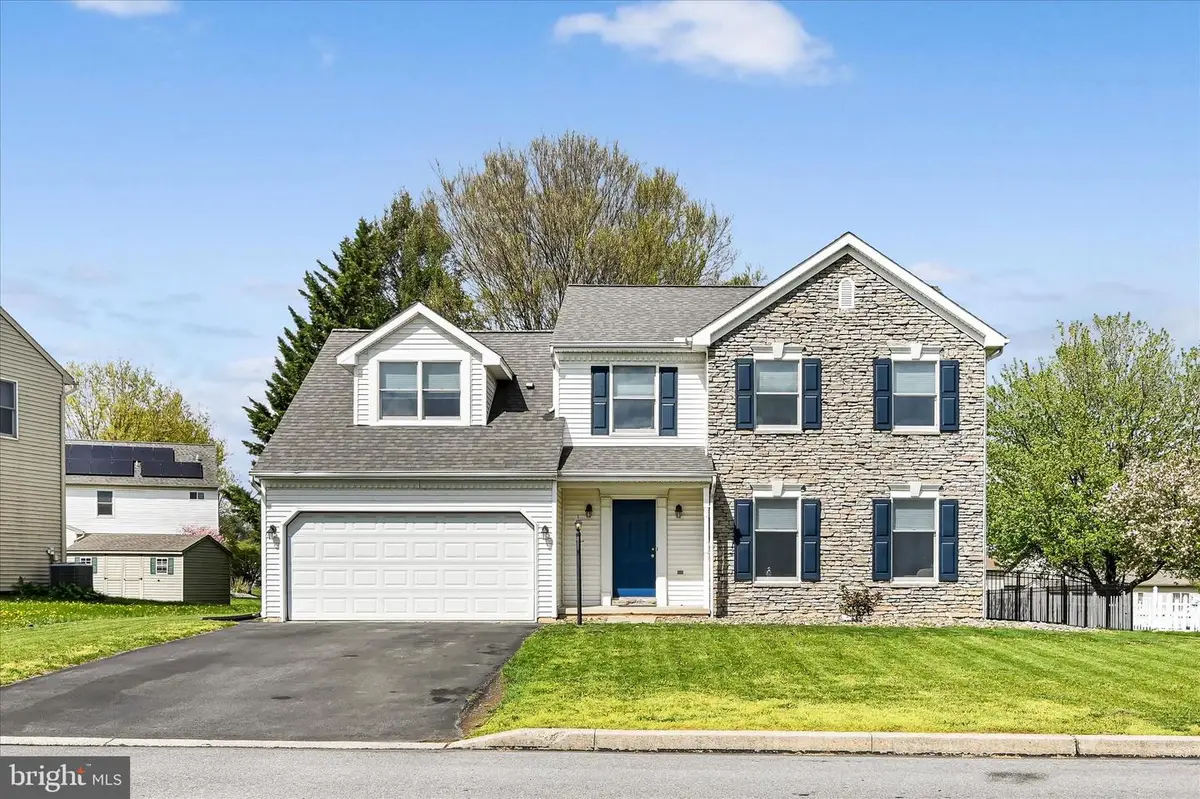 430 Oak Ln, Palmyra, PA 17078 - #1