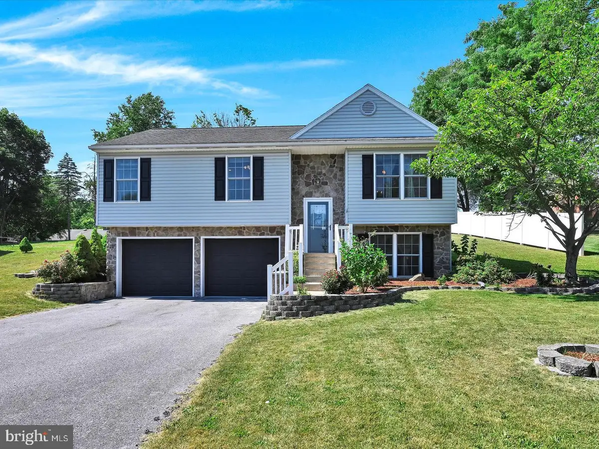 3227 Joyce St, Lebanon, PA 17046 - #1