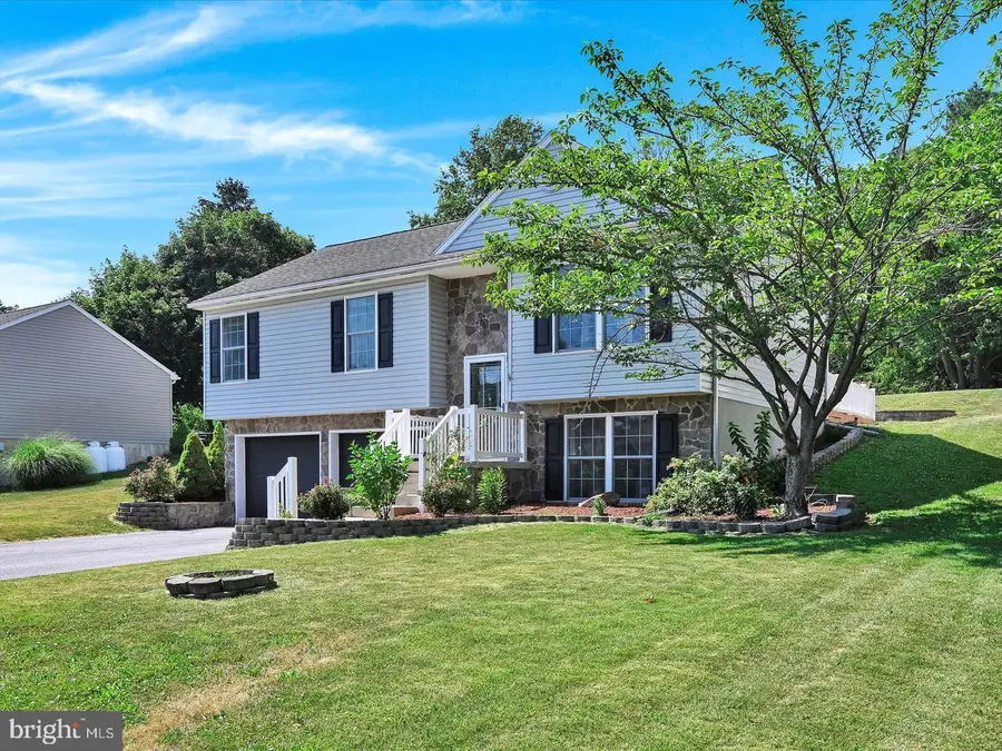 3227 Joyce St, Lebanon, PA 17046 - #2