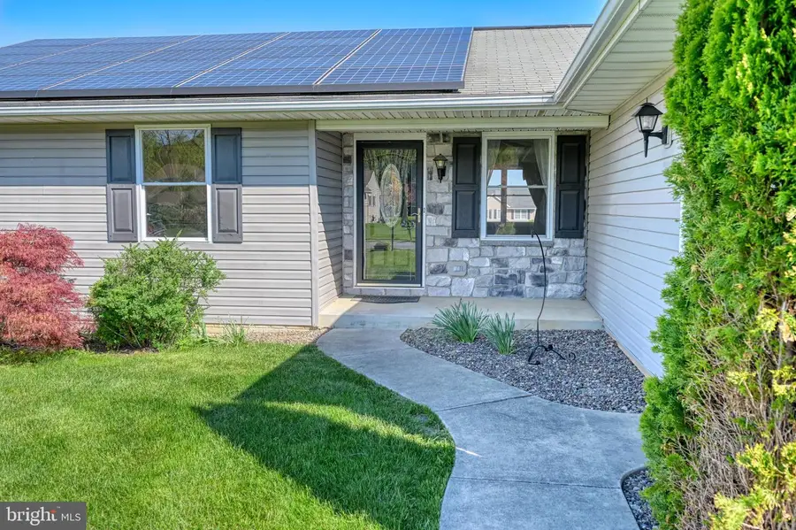 130 Sweetwater Ln, Newmanstown, PA 17073 - #2