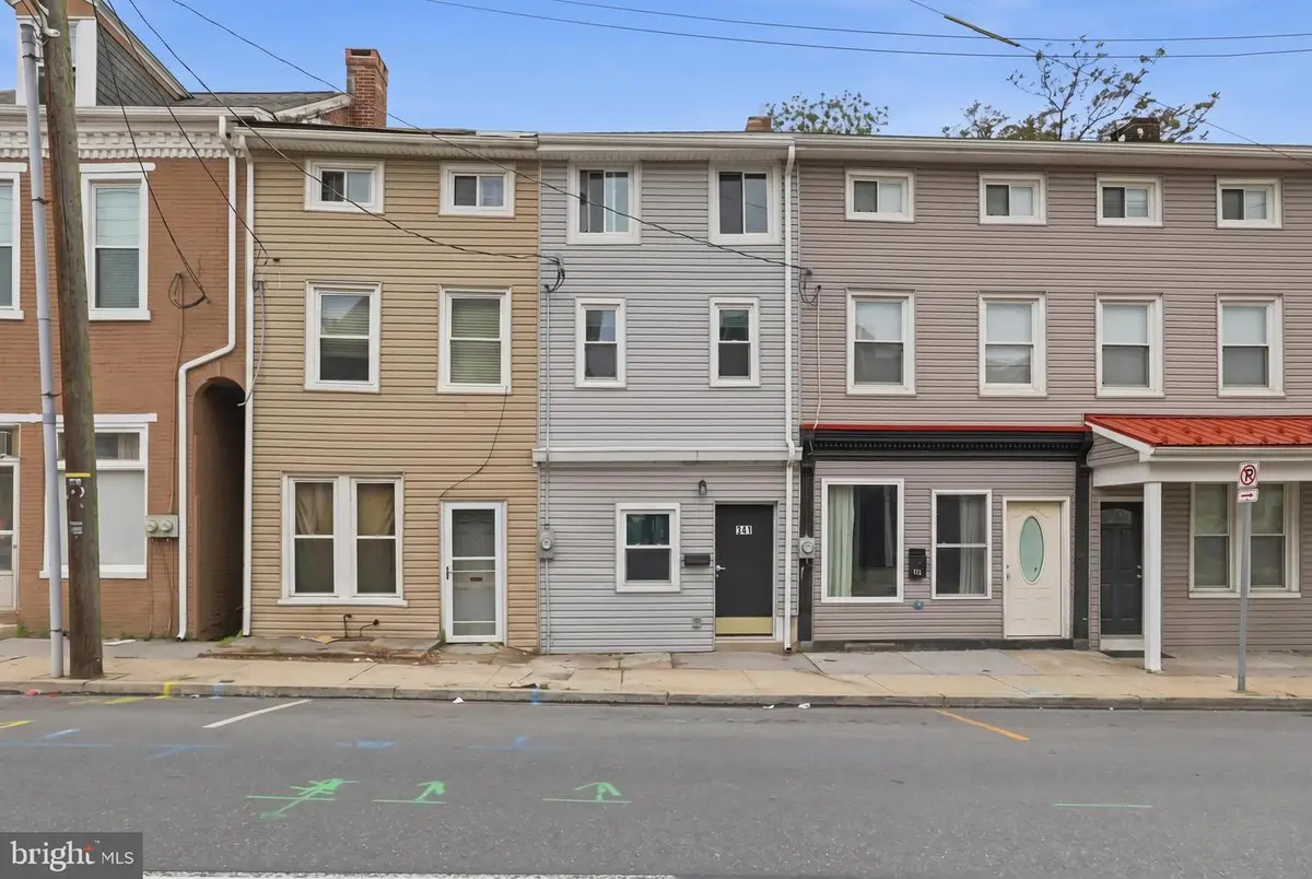 141 N 9th St, Lebanon, PA 17046 - #1