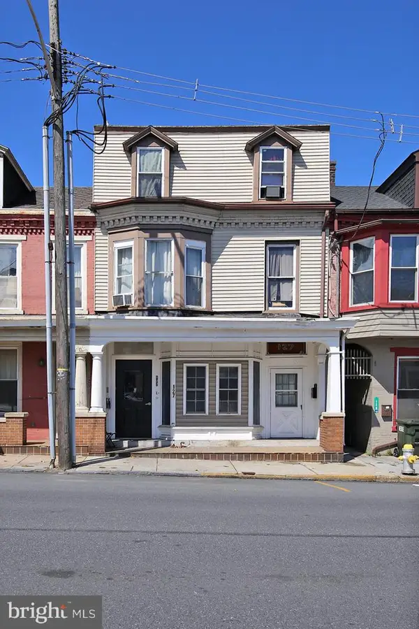 127 N 9th St, LEBANON, PA 17046
