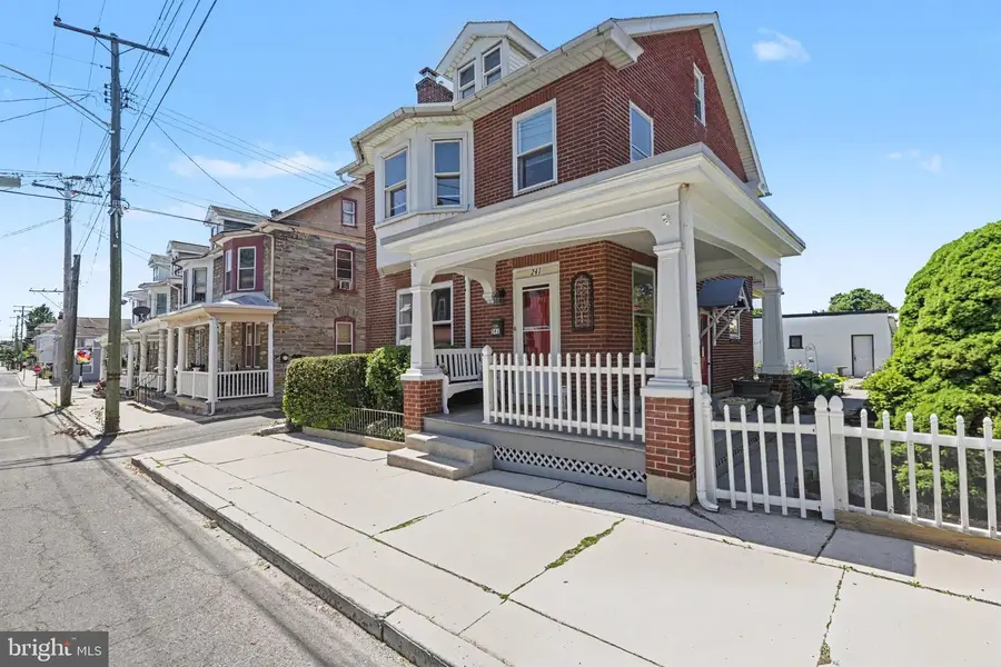 241 S 6th St, Lebanon, PA 17042 - #2