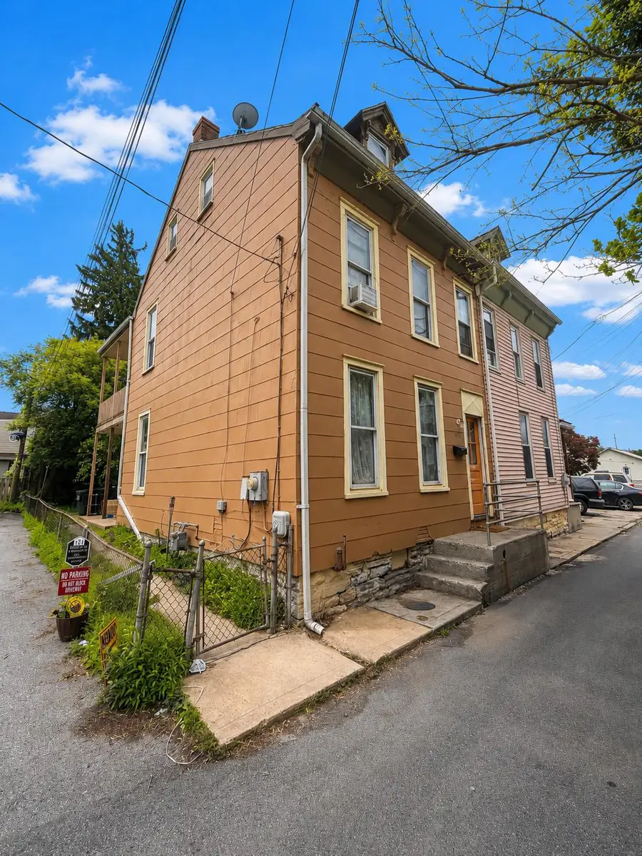 1120 Walton St, Lebanon, PA 17042 - #2