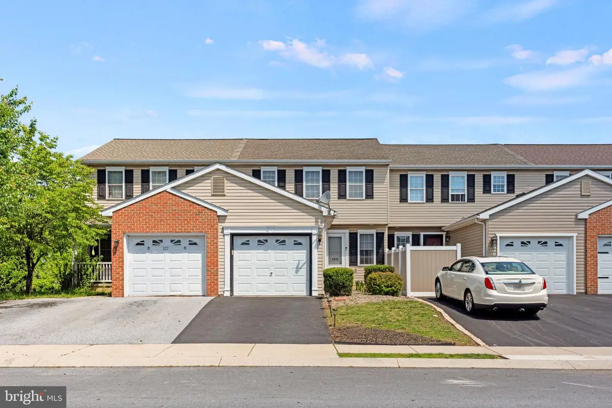 125 Lighthouse Dr, Jonestown, PA 17038 - #1