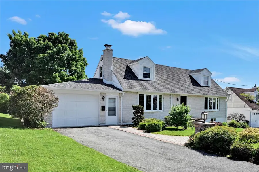 14 W Walnut St, Cleona, PA 17042 - #3