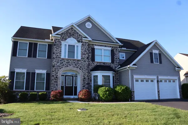 289 Sweetwater Dr, PALMYRA, PA 17078