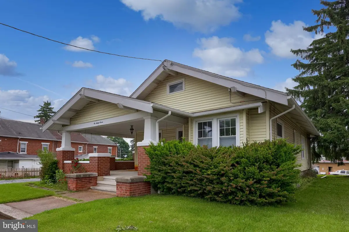 637 Hill St, Lebanon, PA 17046 - #1