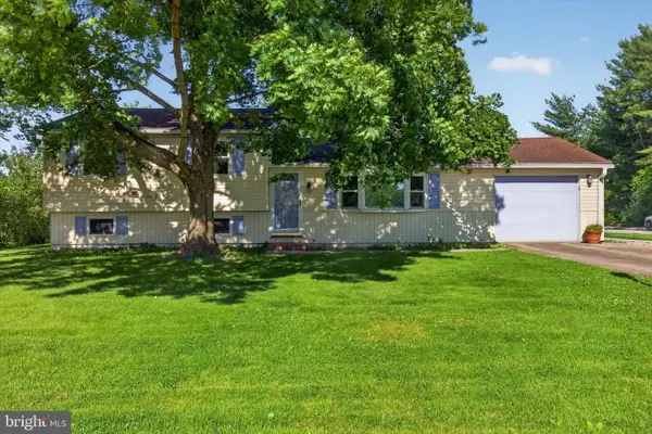 175 Monroe Valley Dr, JONESTOWN, PA 17038
