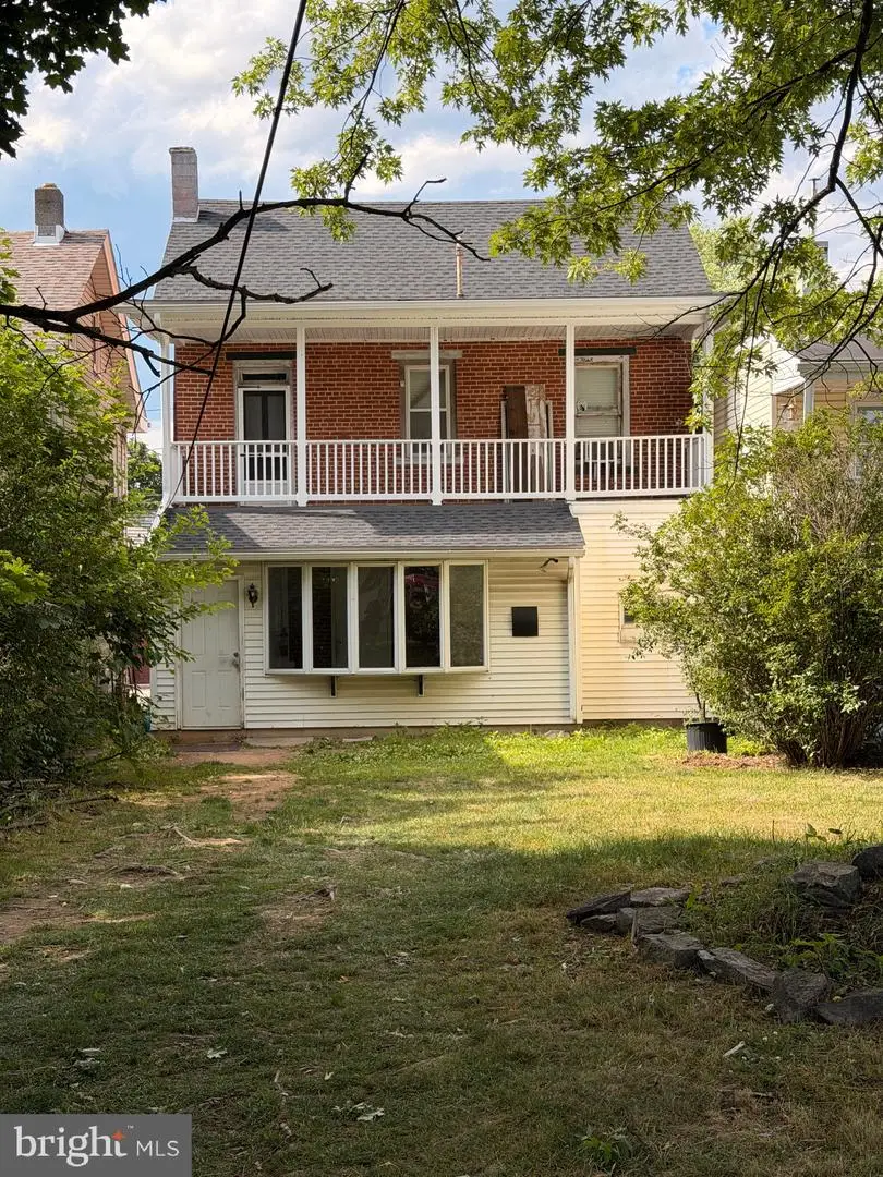 434 W Main St, Annville, PA 17003 - #1