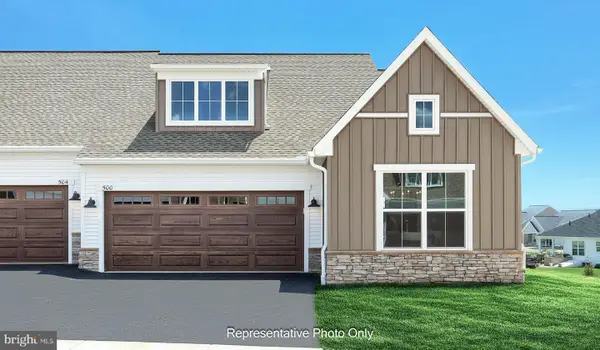 524 Stone Gate Blvd, ANNVILLE, PA 17003