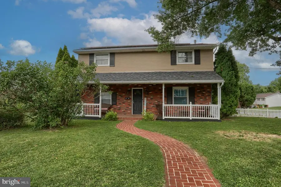 747 Barbara Ann Dr, Lebanon, PA 17046 - #3