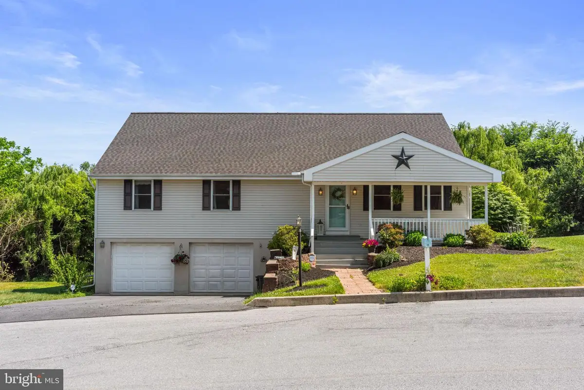 112 Beech Ave, Fredericksburg, PA 17026 - #1