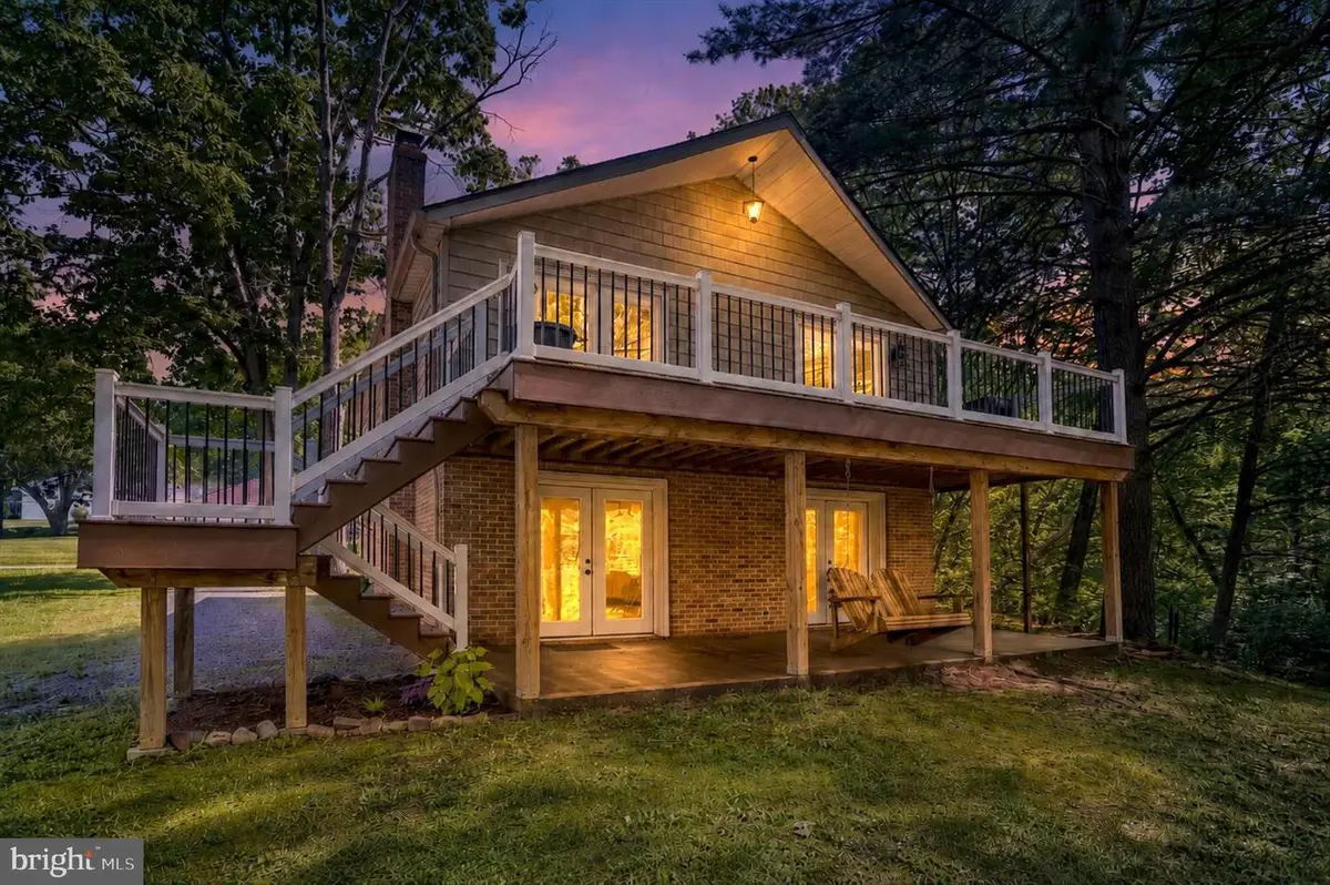 156 Lakeside Dr, Fredericksburg, PA 17026 - #1