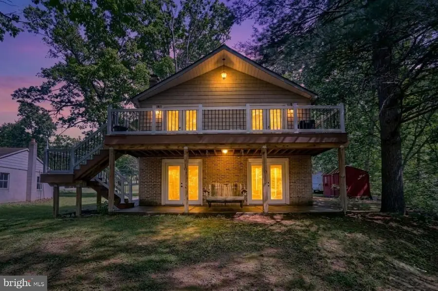 156 Lakeside Dr, Fredericksburg, PA 17026 - #2
