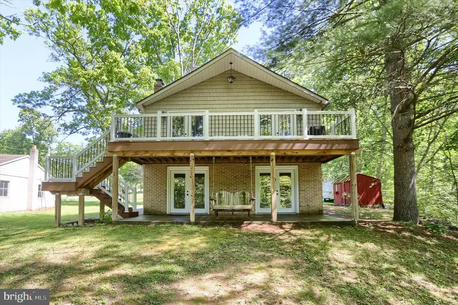 156 Lakeside Dr, Fredericksburg, PA 17026 - #3