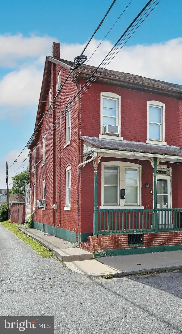 437 N 3rd Ave, Lebanon, PA 17046 - #1