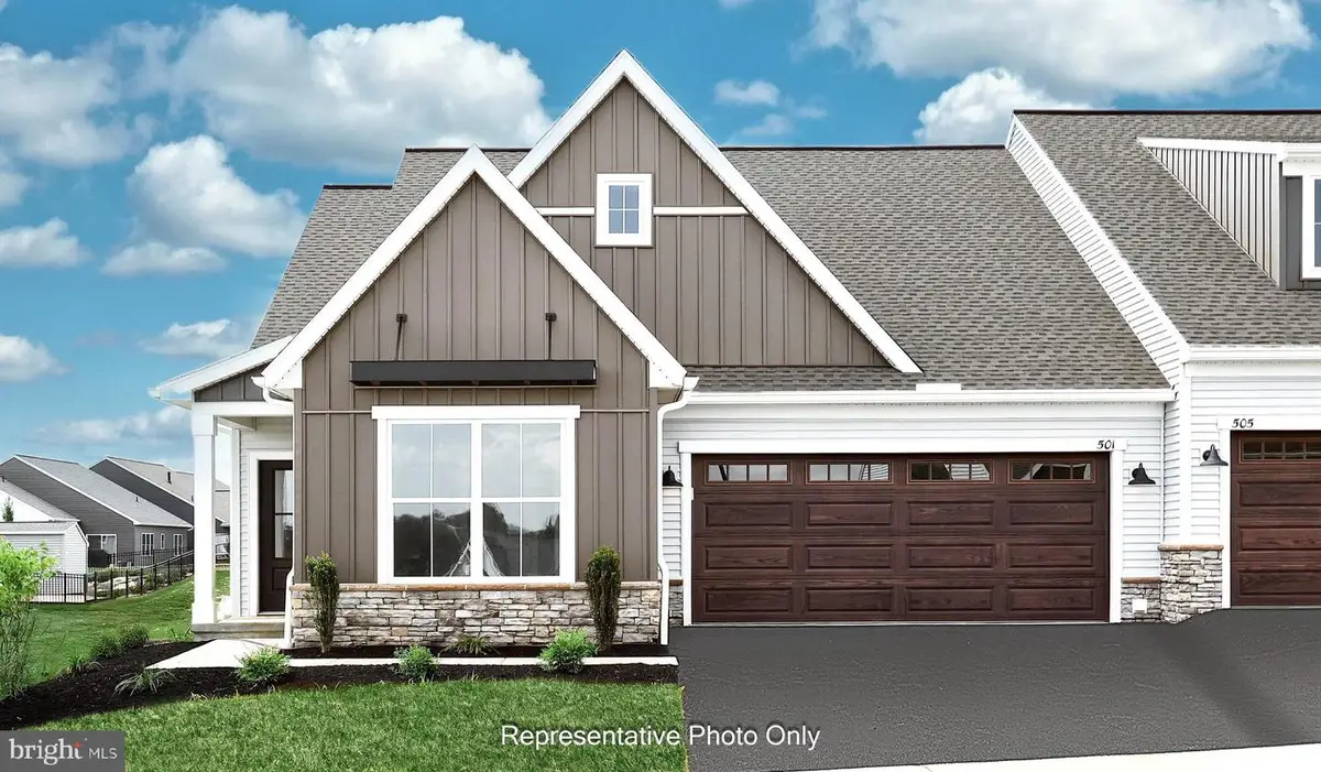 525 Stone Gate Blvd, Annville, PA 17003 - #1
