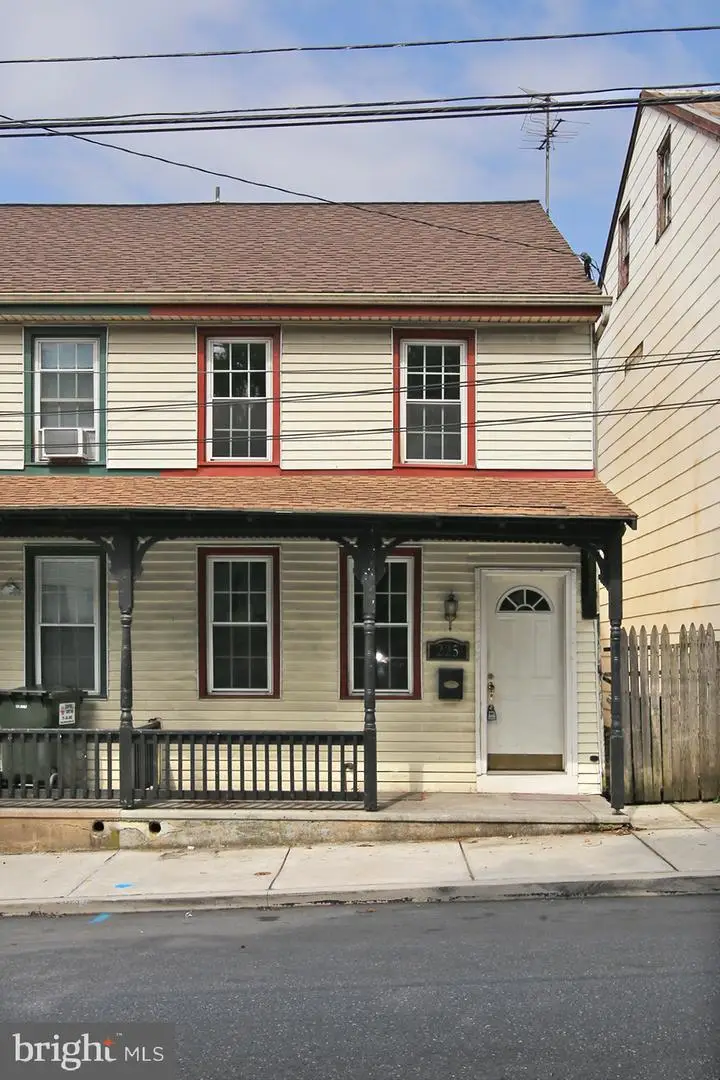 225 S 9th St, Lebanon, PA 17042 - #1