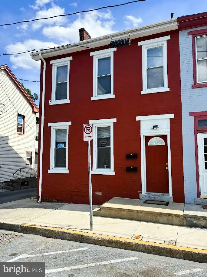 924 Water St, Lebanon, PA 17046 - #1