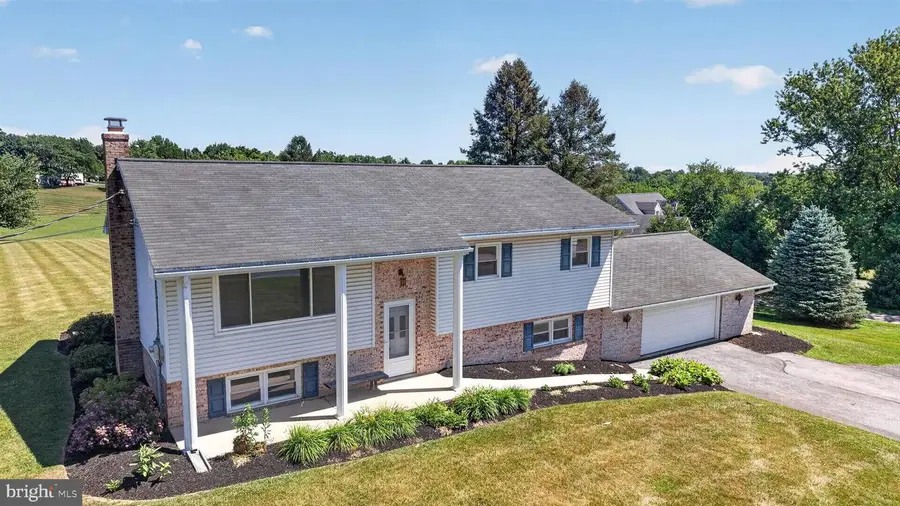 19 Palmyra Bellegrove Rd, Annville, PA 17003 - #2