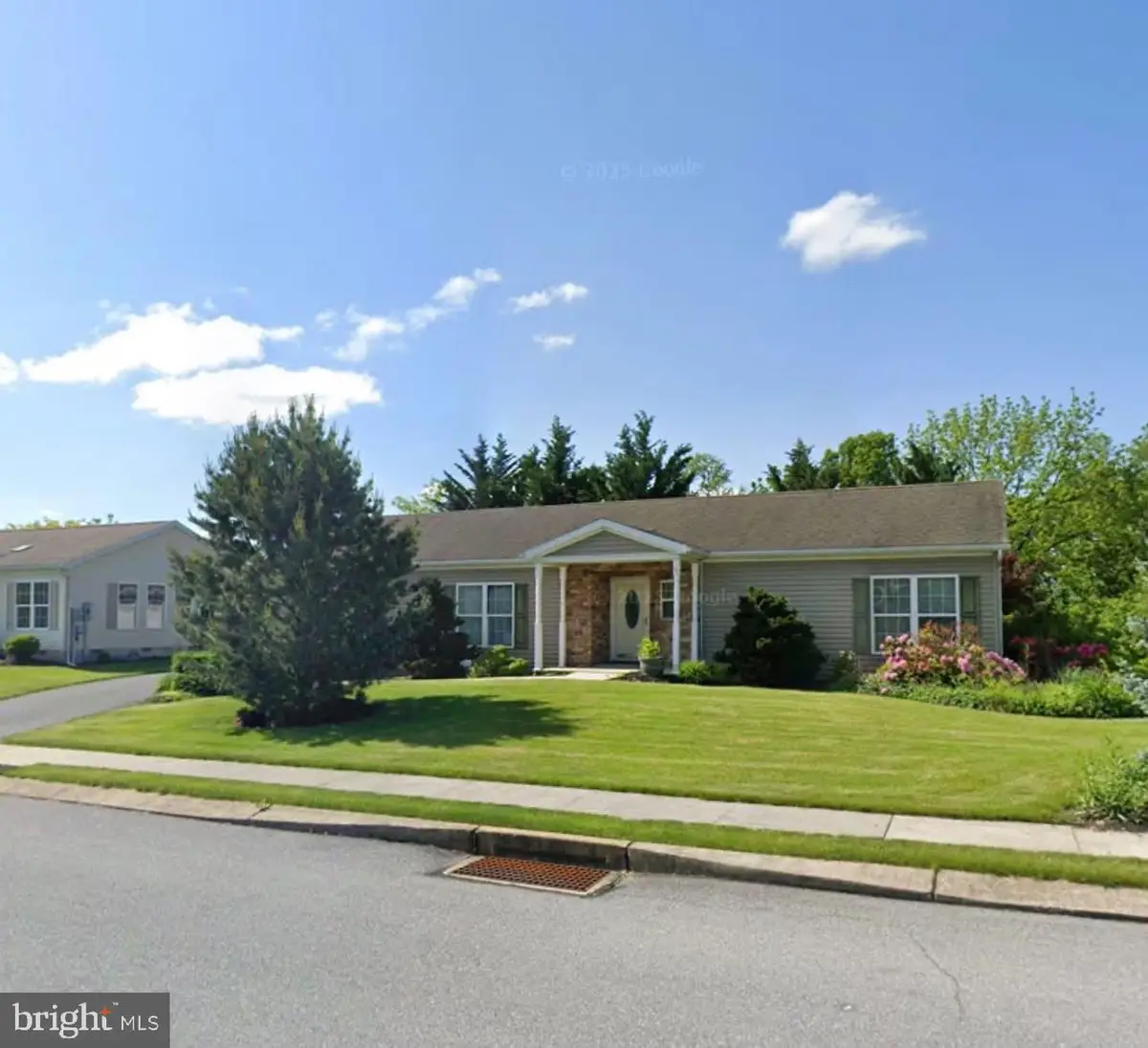 8 Madeleine Dr, Myerstown, PA 17067 - #1