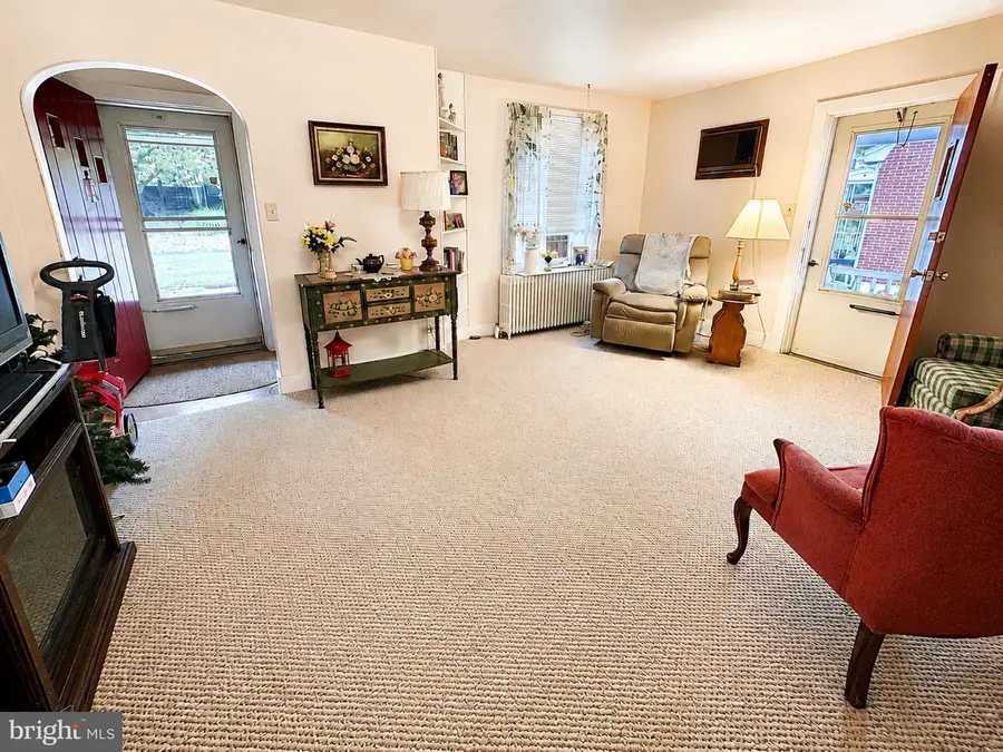 509 E High St, Lebanon, PA 17042 - #2