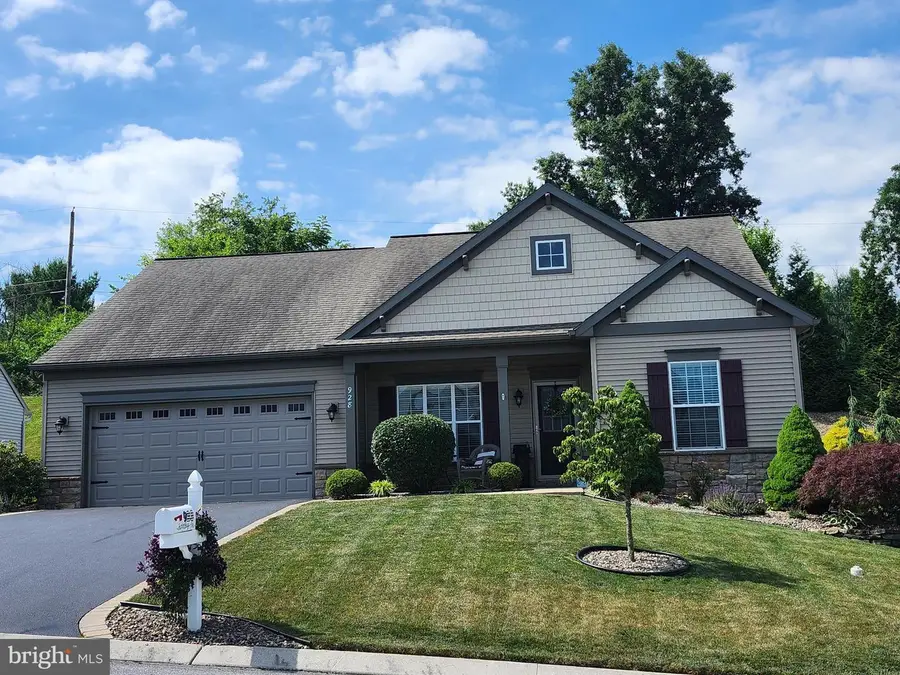 928 Sweetbay Ln., Lebanon, PA 17046 - #3