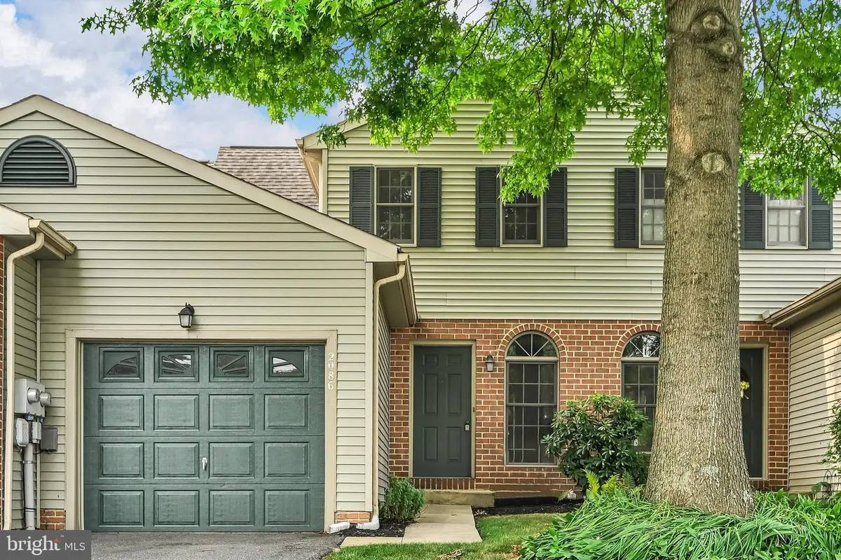 2086 Walnut St, Lebanon, PA 17042 - #1
