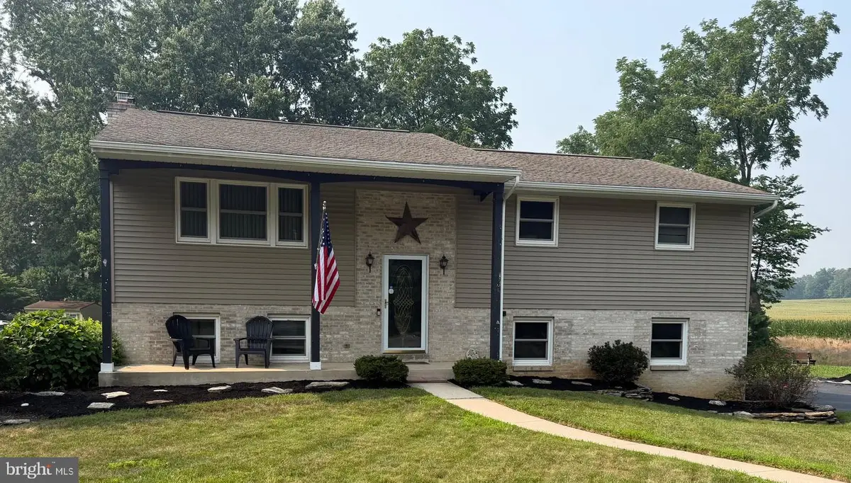121 Cedar St, Lebanon, PA 17042 - #1