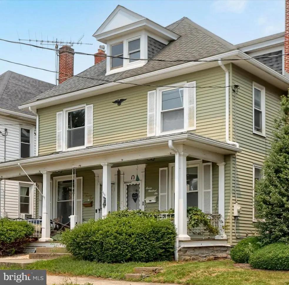 706 N Railroad St, Palmyra, PA 17078 - #1
