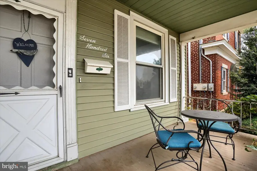 706 N Railroad St, Palmyra, PA 17078 - #2