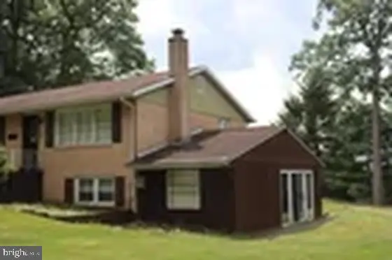 1813 Martin Dr, Lebanon, PA 17046 - #3