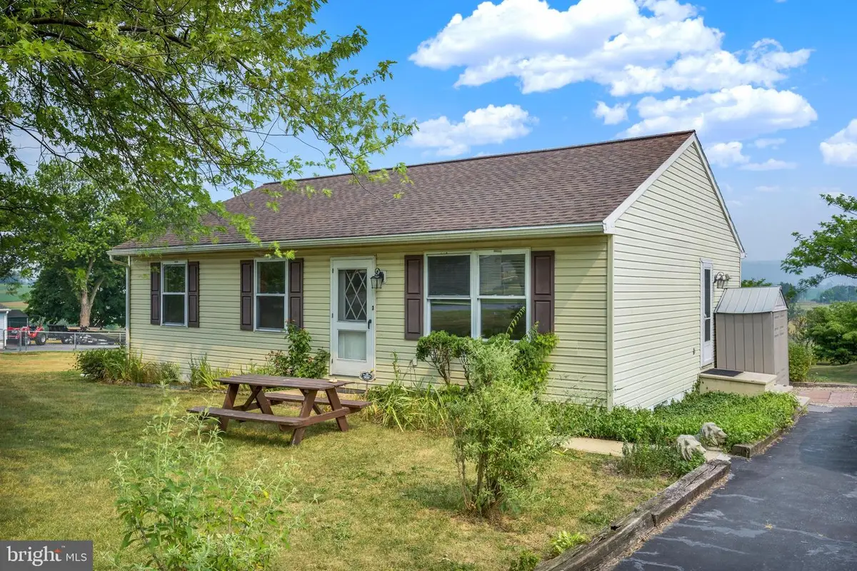157 Elk Dr, Lebanon, PA 17046 - #1